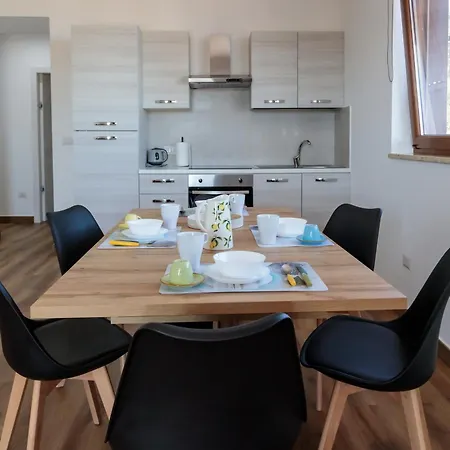 Nikita Casa Dei Limoni *